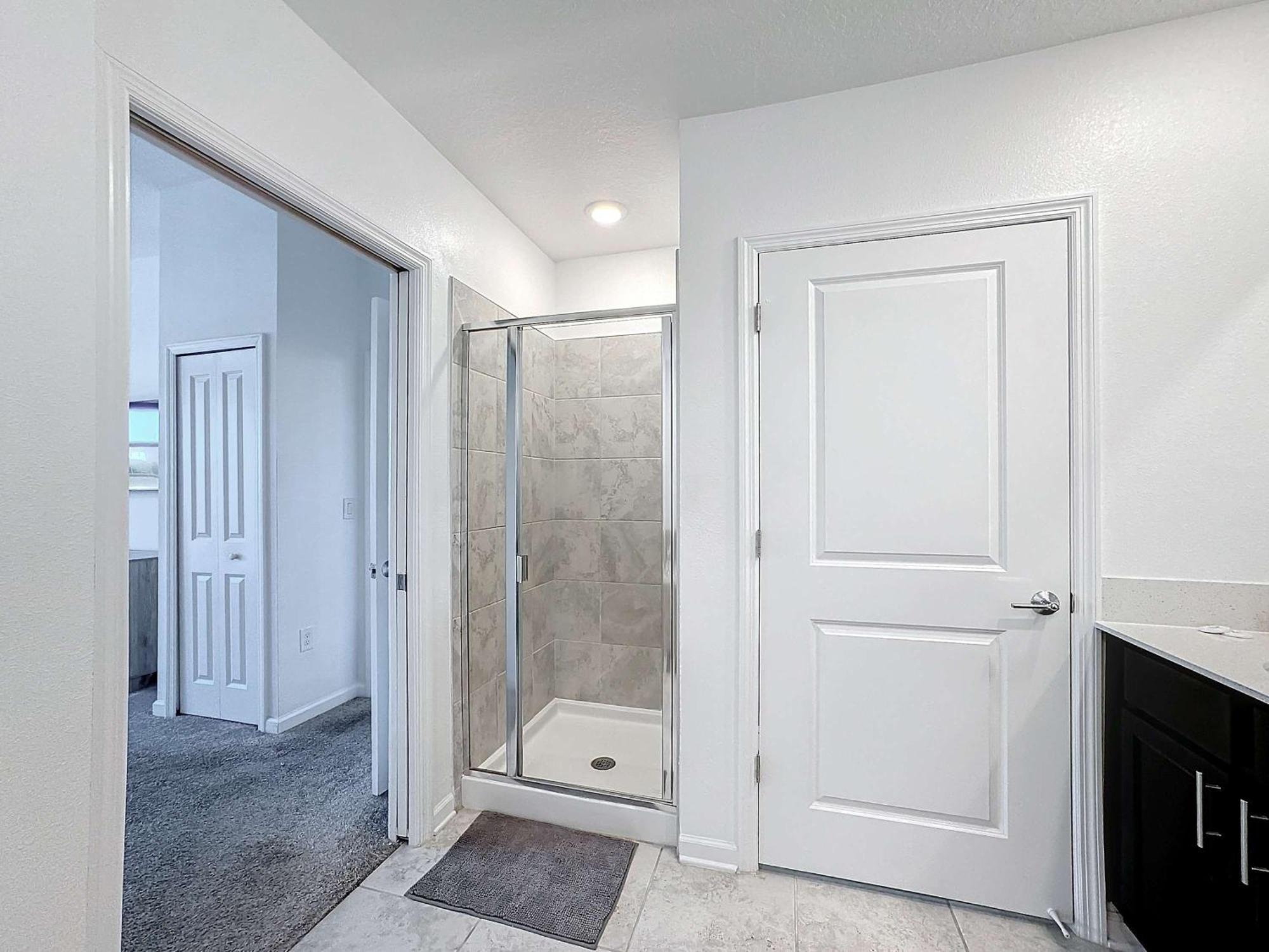 Incredible Thematic 2br With 2 Clubhouses *